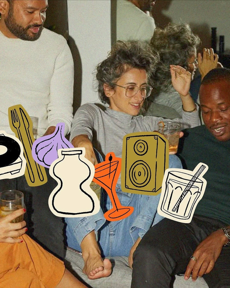 Amigos en una fiesta con ilustraciones